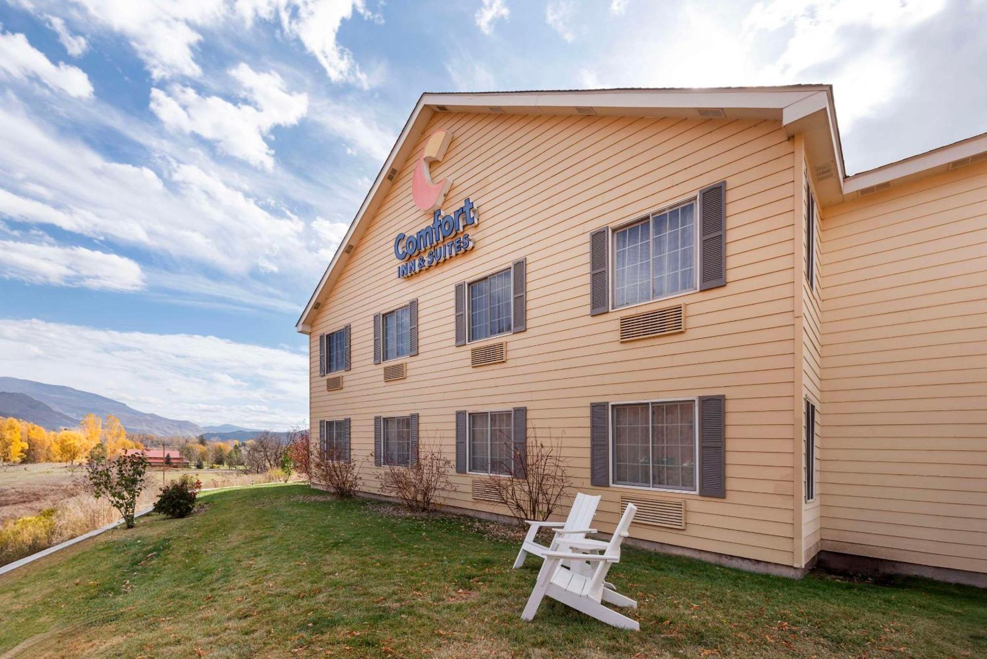 Comfort Inn & Suites Carbondale On The Roaring Fork מראה חיצוני תמונה